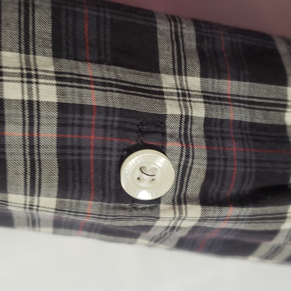 I love H. Eighty One An American Brand Women LongSleeve Button-Down Shirt Medium - Picture 4 of 9